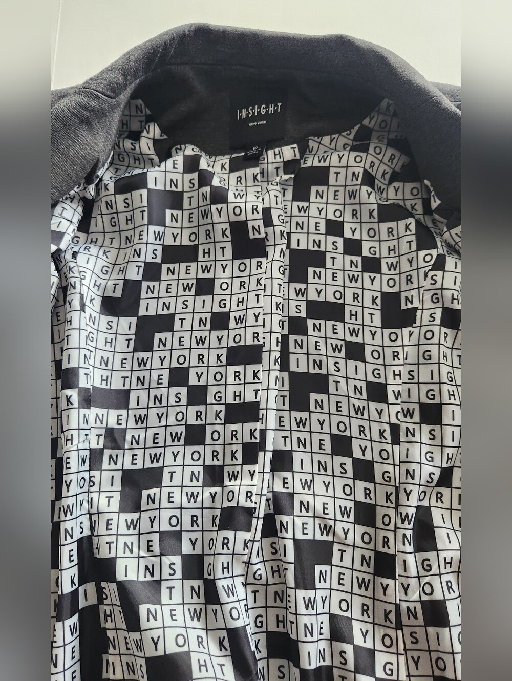 Insight New York Charcoal Blazer With Crossword Pattern Lining Size 10 - Picture 9 of 11